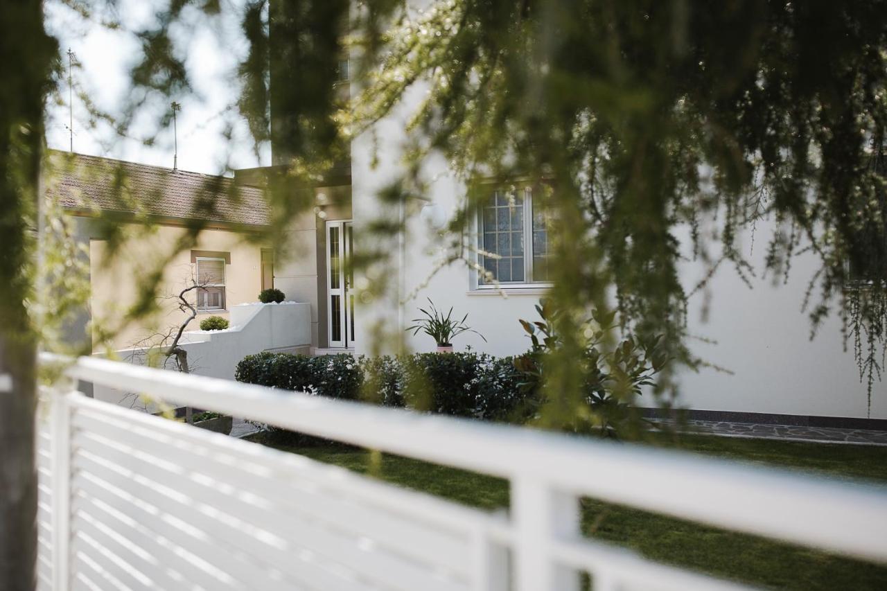 B&B "Al Colle 11" ฟาโน ภายนอก รูปภาพ